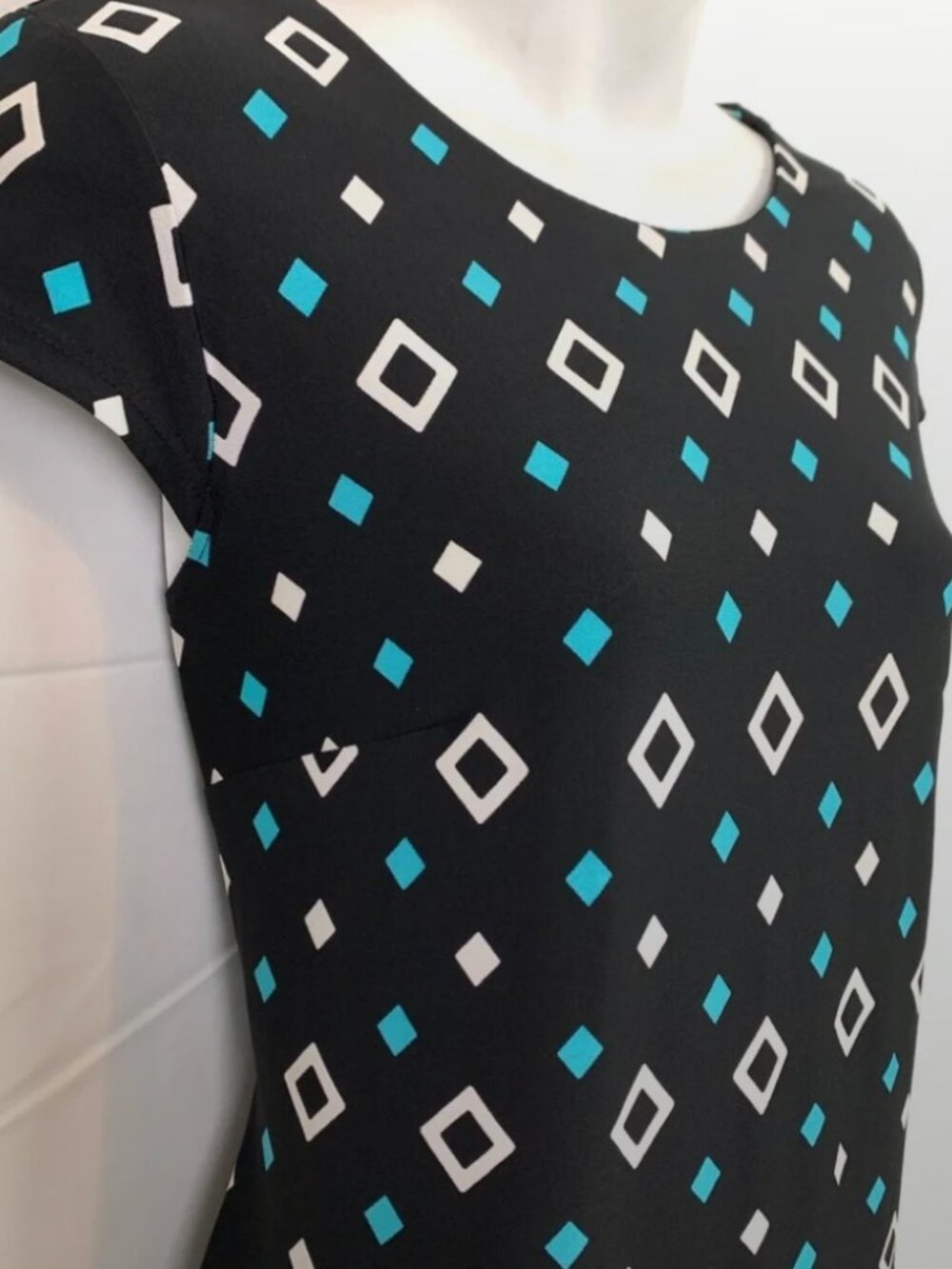 LIZ CLAIBORNE Black Teal Stretch Knit Dress size M - Picture 2 of 6
